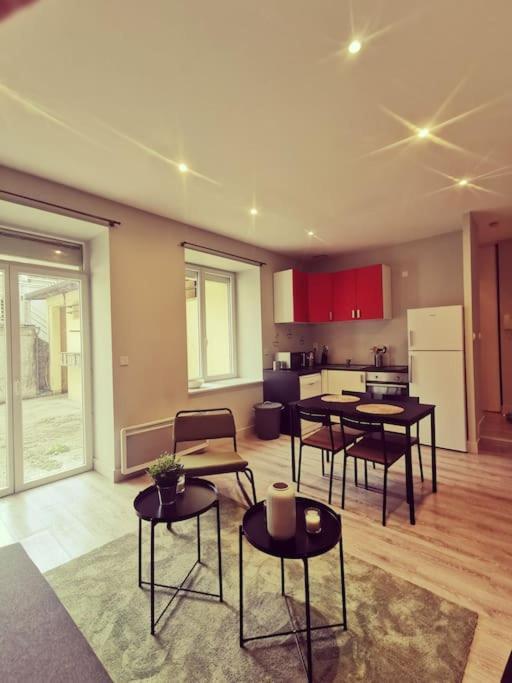 וינה Vienne: Appartement Au Coeur Du Centre Historique מראה חיצוני תמונה
